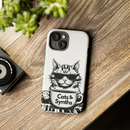Cats & Synths Handyhülle für Handys von Apple, Samsung and Google