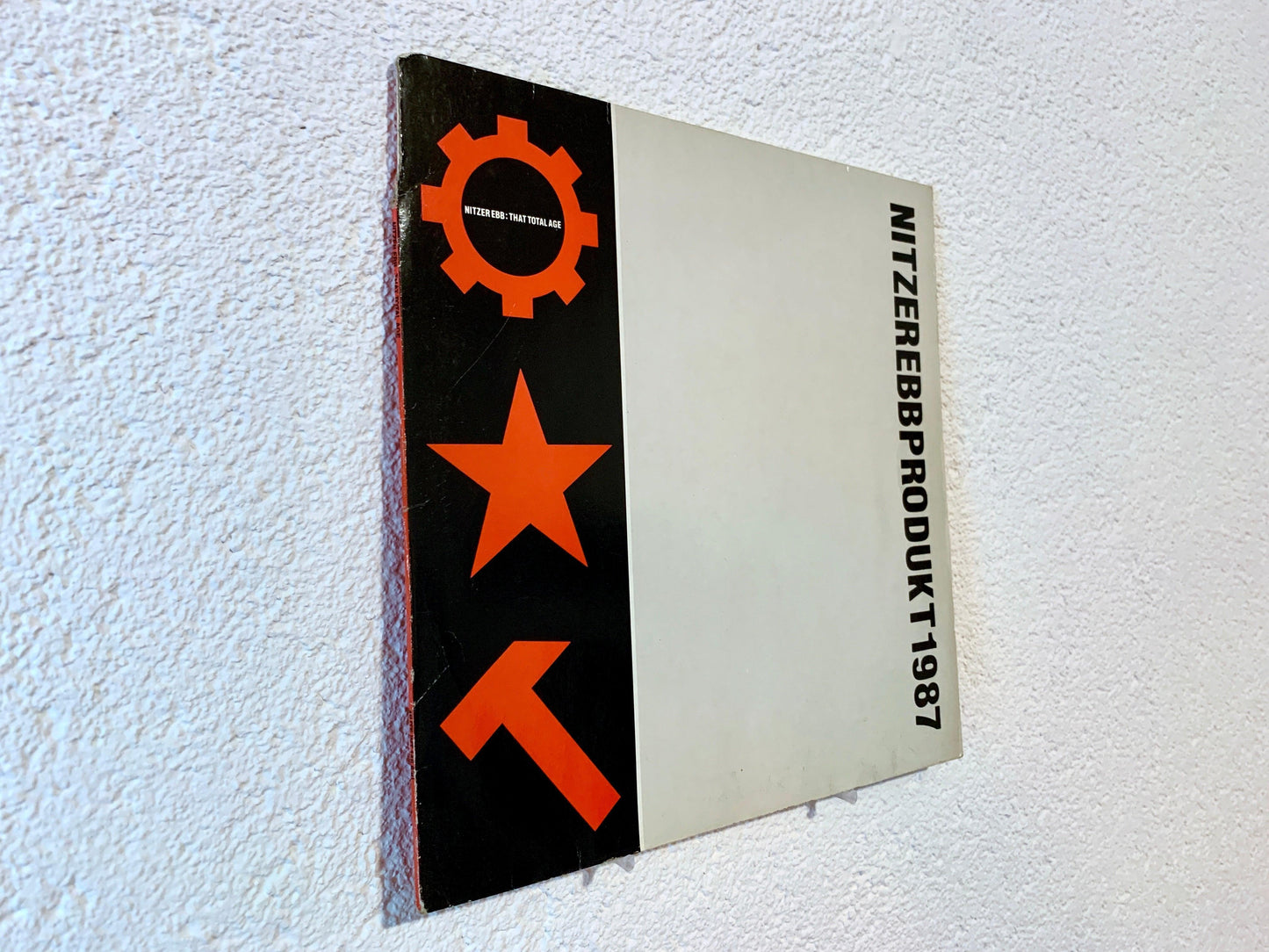 Vinyl Mount ONE - Wandhalter für Schallplatten - spillerphoto